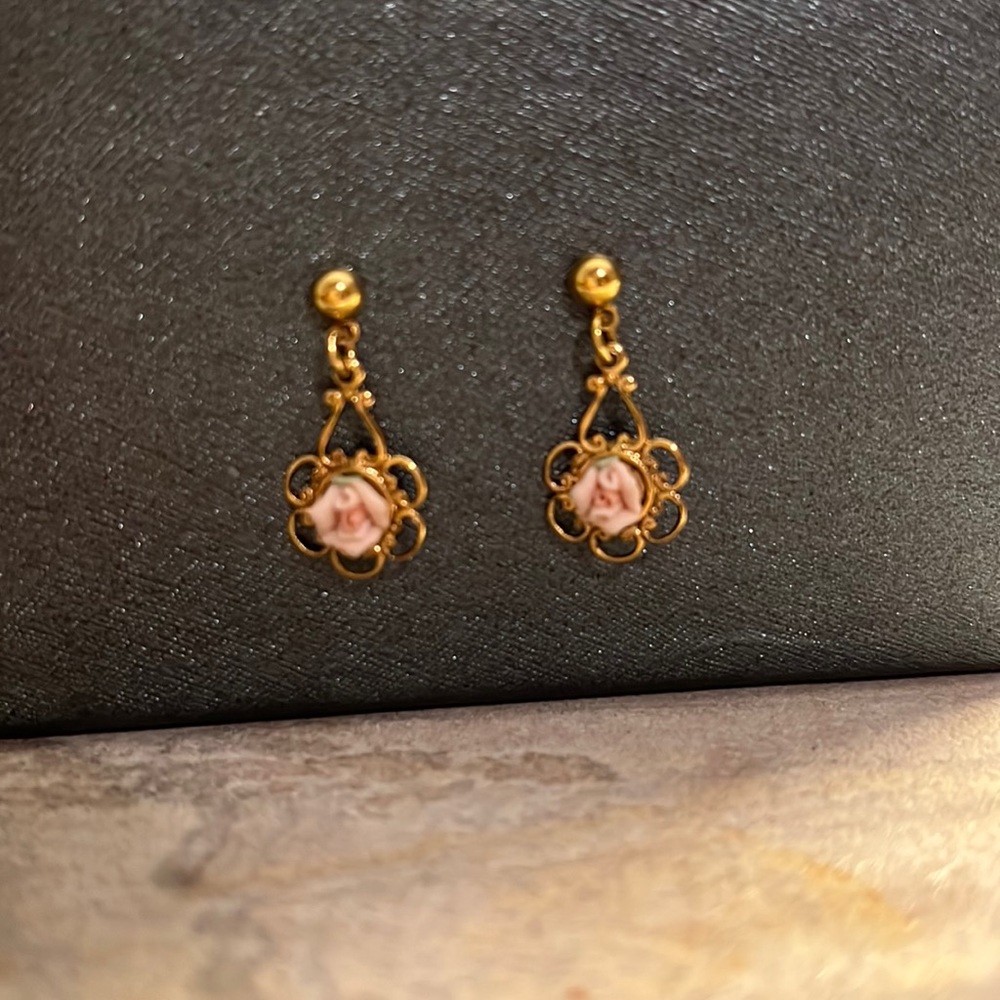 pink porcelain rose dangling gold earrings